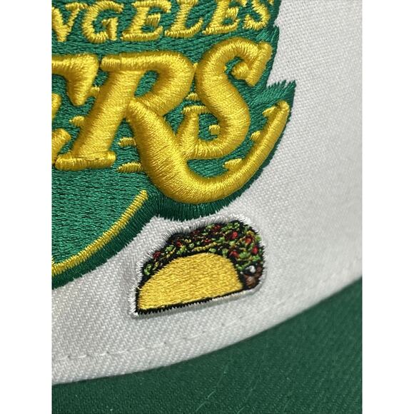 Los Angeles Lakers 7 1/4 White Green Taco Hat NWT - Picture 2 of 7